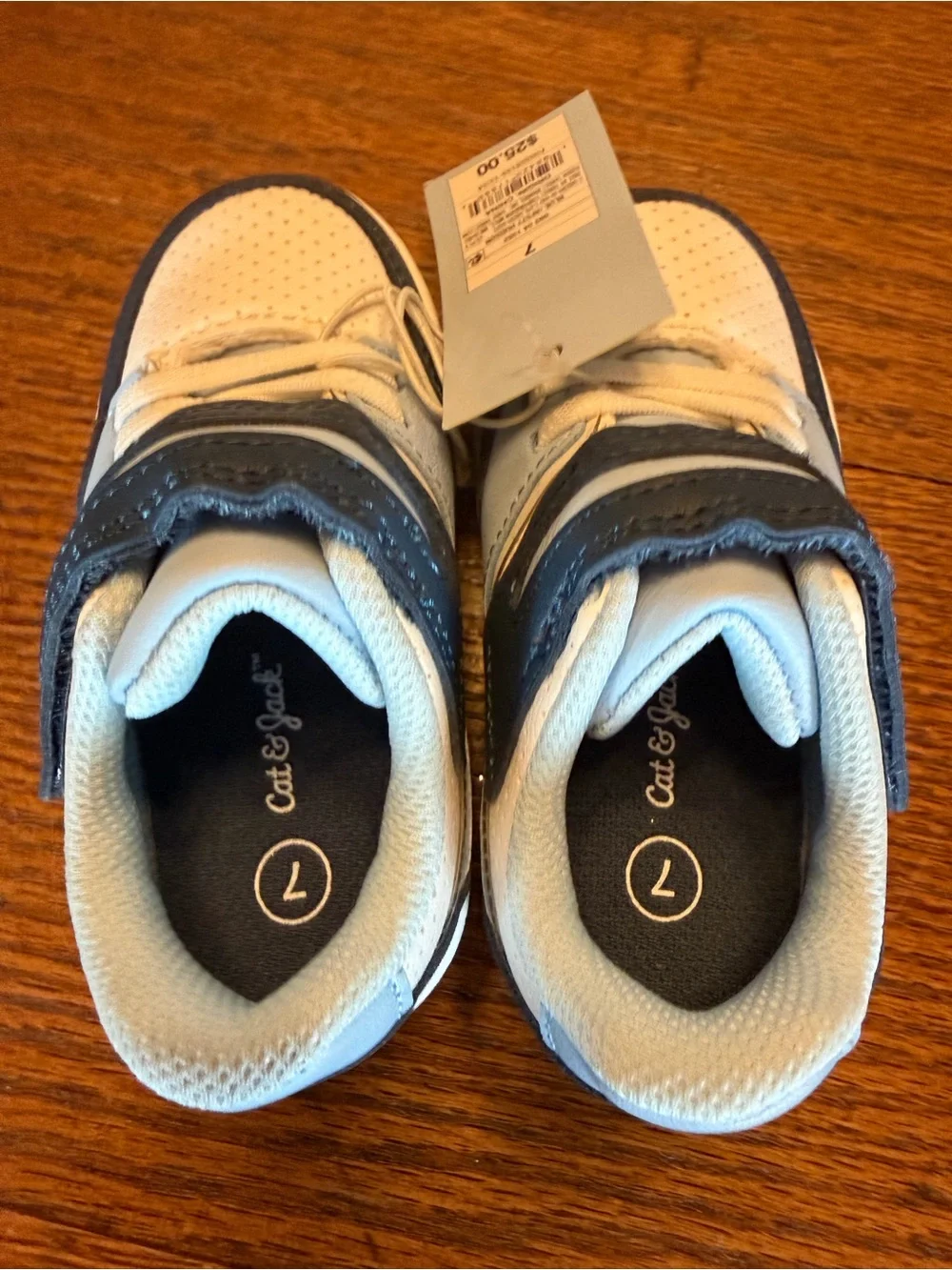 Cat & Jack White and Navy Toddler Velcro Sneakers Sz 7